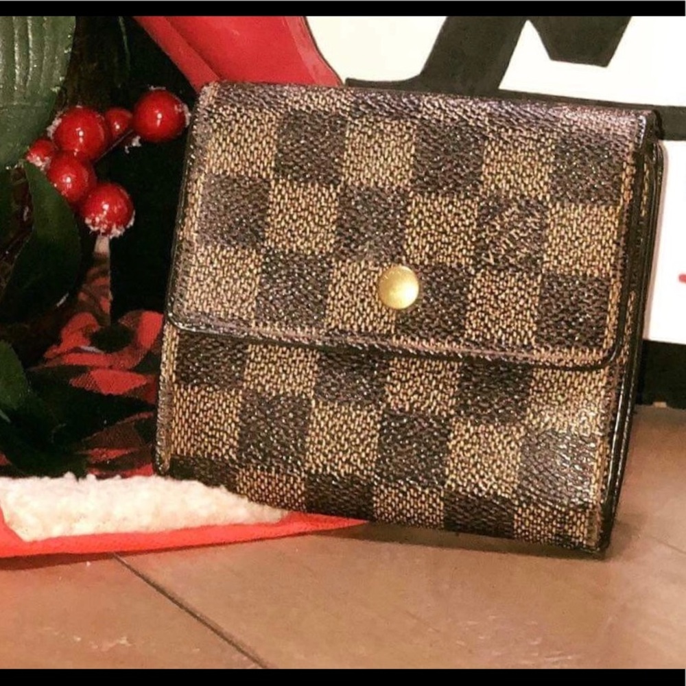♥️SOLD♥️Louis Vuitton Damier Ebene Canvas WALLET